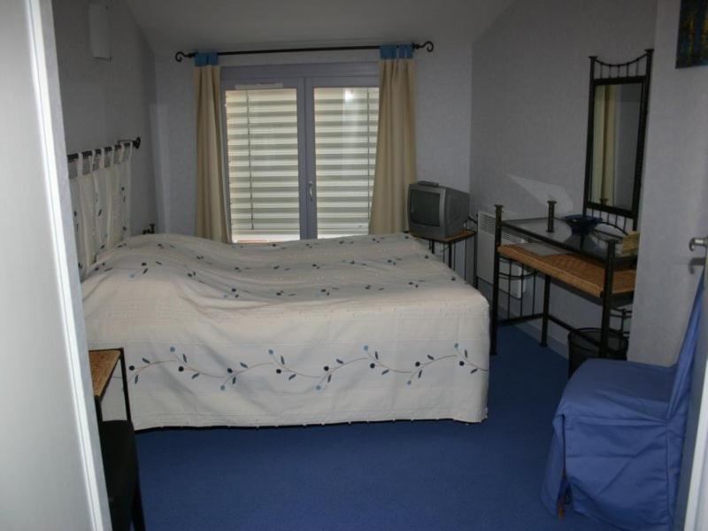 Logis L'Auberge Du Quercy Blanc Molieres  Luaran gambar